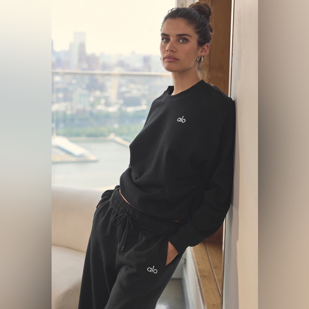 ALO YOGA accolade sweatsuit